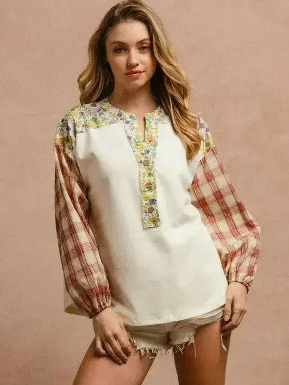 BiBi Floral Notched Plaid Balloon Sleeve Top